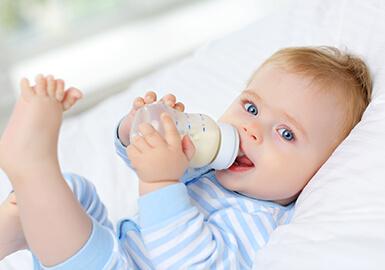 Comment choisir le biberon parfait pour votre enfant ?
