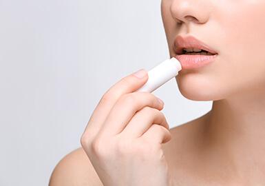 Lèvres gercées : comment retrouver rapidement le sourire