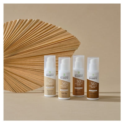 Laboratoires de Biarritz Alga Maris Organic Face Tinted Sunscreen SPF30 50ml - Colour: Golden