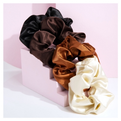 Brushworks 4 Satin Scrunchies