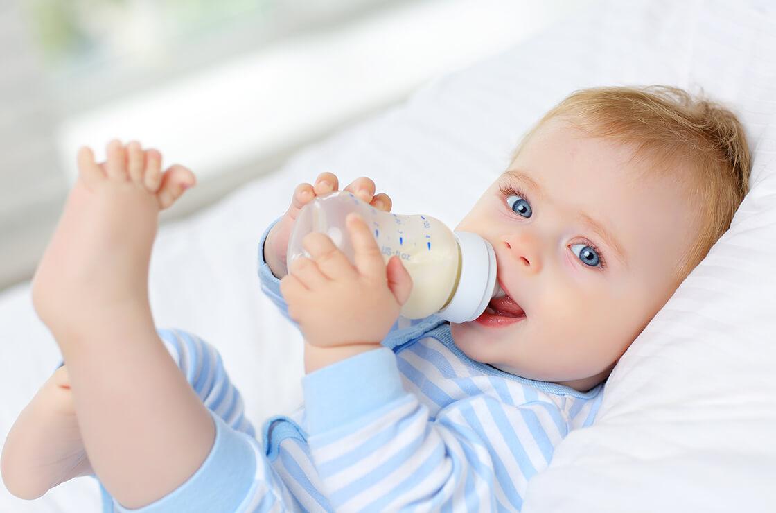 Feeding bottles: how to choose your child feeding bottle? | Cocooncenter®