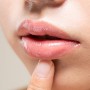 Comment repulper les lèvres : soins, astuces et produits pour un volume naturel