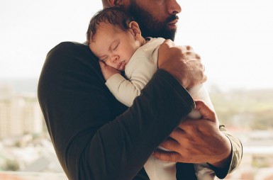 Comment soulager les coliques de bébé en douceur ?
