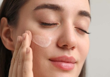 Crème pour Peau Sèche : Guide Complet pour une Hydratation Optimale