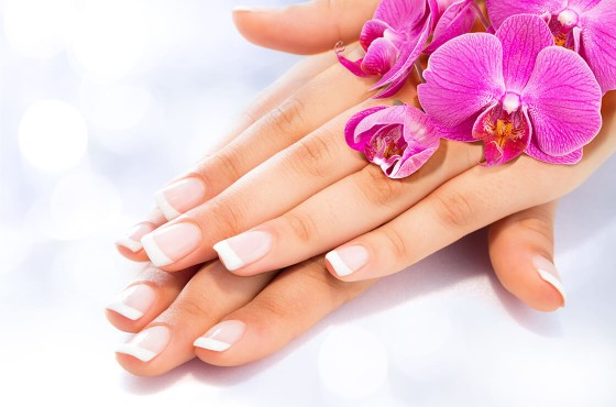 Beautiful hand and foot nails | Cocooncenter®