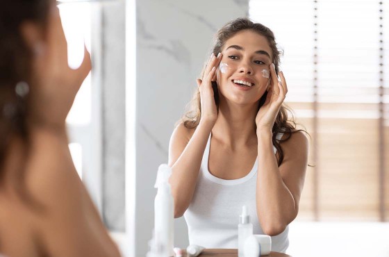 Routine peau mixte : les meilleurs soins et conseils essentiels pour 2025