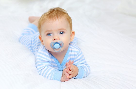 Wie wählt man den richtigen Schnuller für sein Baby aus?