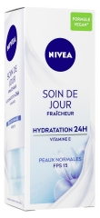 Nivea Erfrischende Tagespflege 24H Feuchtigkeit Normale Haut LSF 15 50 ml