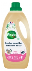 Biovie Sensitiv Waschmittel Fleckenentferner ab 30&deg;C Empfindliche Haut 2 L