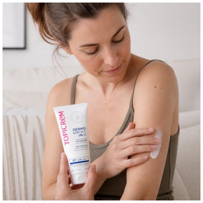 Topicrem DERMO SPECIFIC UR-10 Anti-Roughness Smoothing Cream 200ml