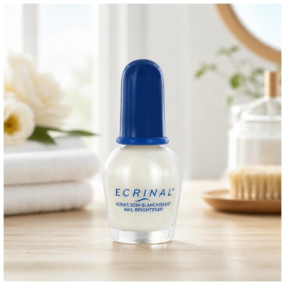 Ecrinal Blekande Behandlingslack 10 ml