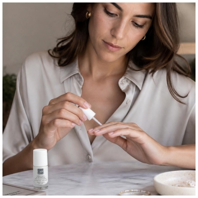 Eye Care Vernis Soin Blanchissant Anti-Jaunissement Peaux et Ongles Sensibles 8 ml