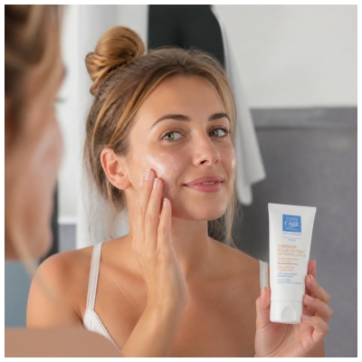 Eye Care Veido Švytėjimo Šveitiklis 45 ml
