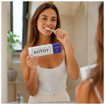 Botot Zobu pasta Arābu vīģe, Piparmētra un Kanēlis 75 ml