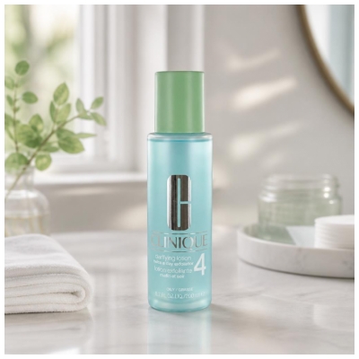 Loțiune Exfoliantă Clinique Dimineața și Seara pentru Ten Gras 200 ml