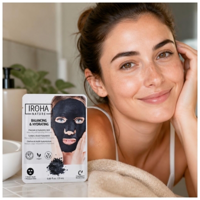 Iroha Nature Uhlí a Kyselina Hyaluronová Vyrovnávací pleťová maska 23 ml