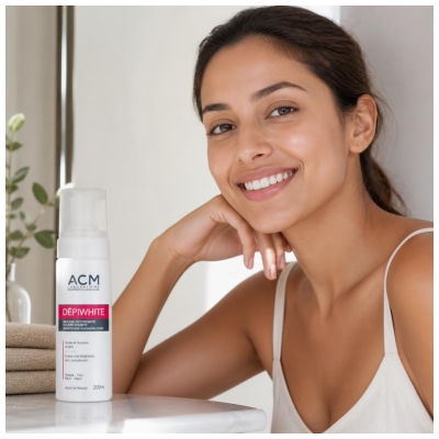 Laboratoire ACM Dépiwhite Espuma de Limpeza Clareadora 200 ml