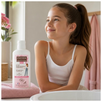 Cattier Gynea Girl Ultra Nežna Pena za Bio Intimno Umiivanje 150 ml