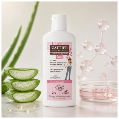 Spuma Ultra Delicată pentru Igienă Intimă Bio Cattier Gynea Girl 150 ml