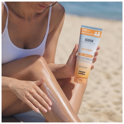 Isdin Fotoprotector Gel Cream Wet Skin SPF30 250 ml