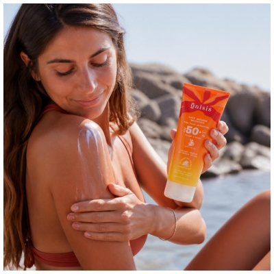 Onisis Neviditelné Opalovací Mléko Velmi Vysoká Ochrana SPF50+ 200 ml