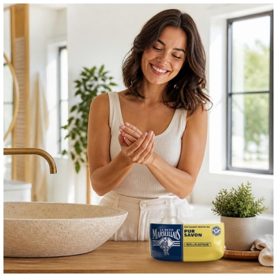 Gel de spălat mâini Le Petit Marseillais cu Săpun Pur Eco-Reîncărcare 250 ml