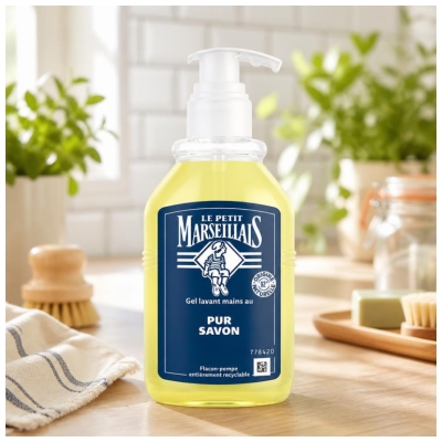 Gel de spălat pe mâini cu Săpun Pur Le Petit Marseillais 300 ml