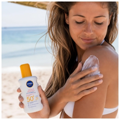 Nivea Sun Občutljiva koža Takojšna zaščita Sprej za sončenje ZF50+ 200 ml