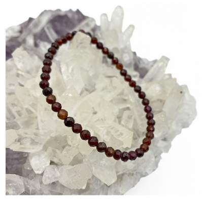 Natura Square Fasetterad Granat Hessonit Armband