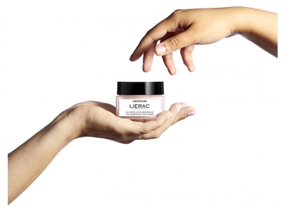 Lierac Arkéskin Dagkräm Klimakteriet 50 ml + Body-Nutri Reparerande SOS-balsam 30 ml