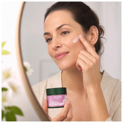 Weleda Fluid Netezitor cu Trandafir Moscat & Ceai Alb 40 ml