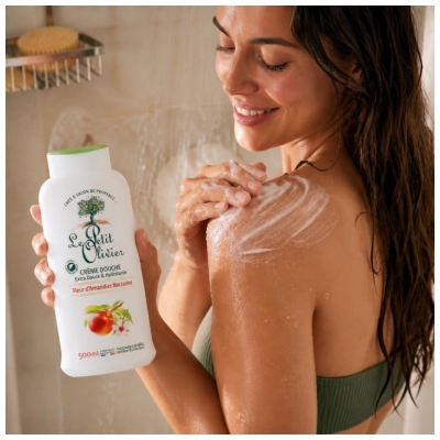 Le Petit Olivier Crema de Ducha Extra Suave e Hidratante Flor de Almendro Nectarina 500 ml