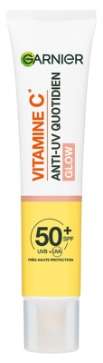 Garnier SkinActive tekutina s vitamínem C pro každodenní ochranu proti UV záření a proti skvrnám SPF50+ 40 ml
