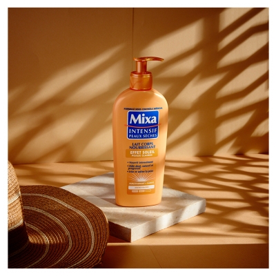 Mixa Intensif Peles Secas Leite Corporal Nutritivo Efeito Bronzeado Peles Morenas 250 ml