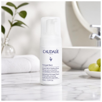 Caudalie Vinoperfect Mikro-Peeling-Schaum für Ausstrahlung 100 ml