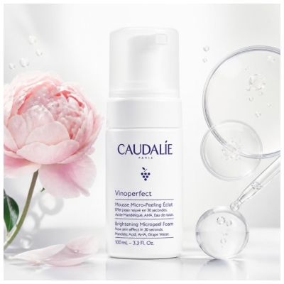 Caudalie Vinoperfect Pena za mikro-piling za sijaj 100 ml
