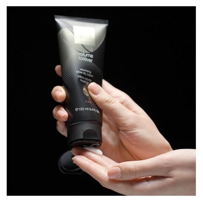 ghd Crème Volume Brushing ghd Volume Forever