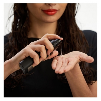 ghd Huile de coiffage lissante Sleek Talker