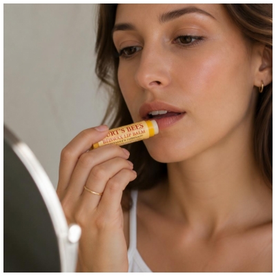 Bálsamo Labial Burt's Bees com Cera de Abelha 4,25 g
