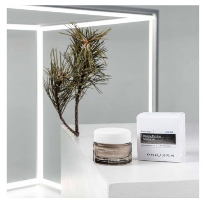 Korres Pin Negru Cremă de Fermitate și Redensificare 40 ml