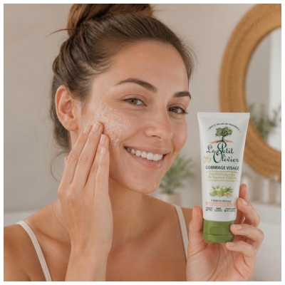 Esfoliante Facial em Pó de Caroço de Azeitona Le Petit Olivier 75 ml