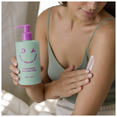 Dear Doer Dazzling Lotion för Kropp & Händer 300 ml