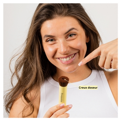 Pomponne Pinceau Teint à Creux