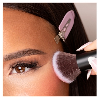 Brushworks Hoekige Gezichts Blushkwast N°7