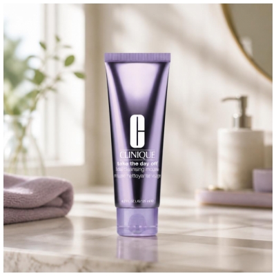 Spumă Demachiantă Facială Clinique Take The Day Off 125 ml