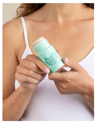 Deodorant Îngrijire Laino 24H Migdale Dulci 60 g