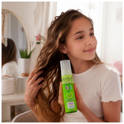 Revlon Professional Equave Kids Soin Démêlant Parfum Pomme Verte 200 ml