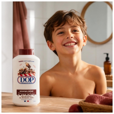 Dop Childhood Delights Sprchový krém Bonbóny Cola 310 ml