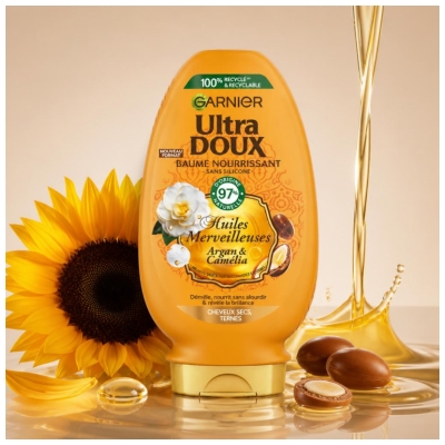 Balsam nutritiv pentru păr uscat și tern Garnier Ultra Doux 360 ml