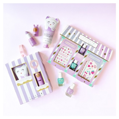 Inuwet Set Balsam de Buze Bezea 3,5 g + Cremă de Mâini și Unghii Floare de Bumbac 60 ml